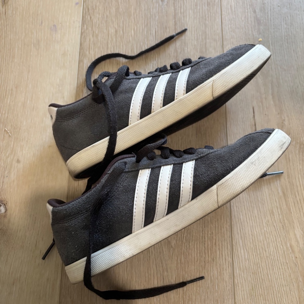 Adidas 6.5 shoes sneo dark gray - Picture 3 of 4